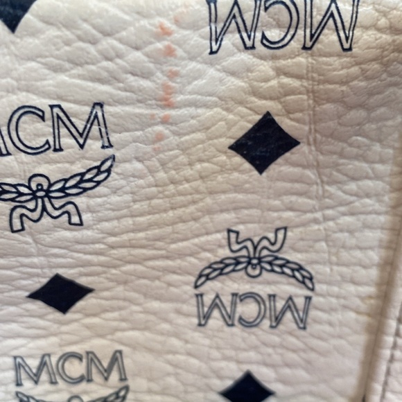 MCM Bag - Picture 4 of 13